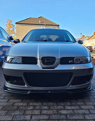 SEAT Leon Cupra R